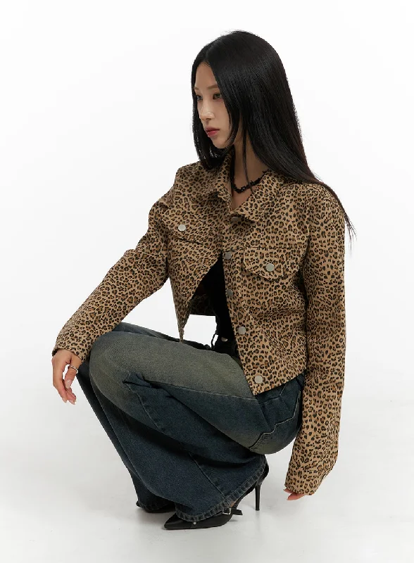 Sustainable Jackets for Eco-Friendly -Leopard Buttoned Crop Jacket CF429