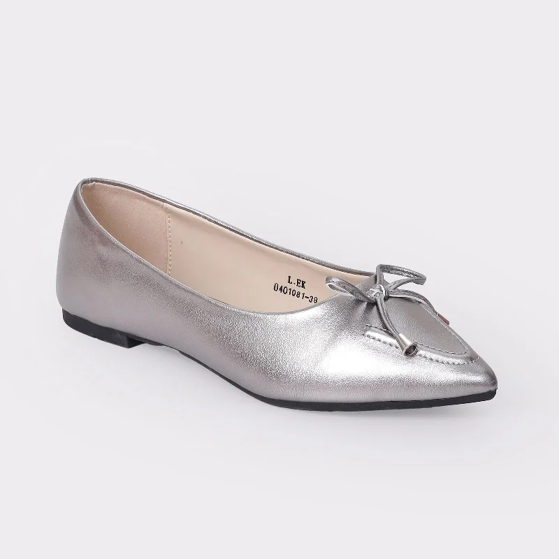 Ladies shoes with minimalist designs stay simple -Sleek Pumps for Women