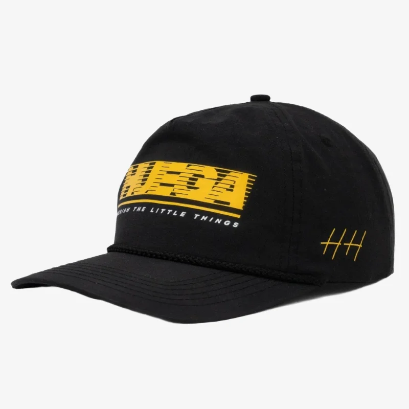 Classic cap with curved bill silhouette -Huega House 'Tidal' 5-Panel Nylon Snapback Hat Black / Yellow