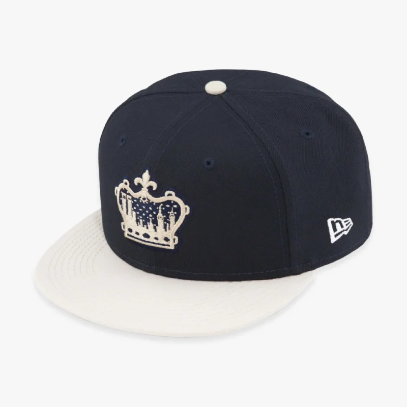 Retro baseball cap with classic team colors -Supreme x New Era Fitted Hat 'King of New York' Navy (SS23)