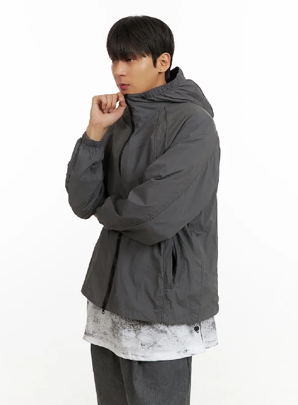 Hooded Jackets for Added Coverage -Men's Nylon Zip-Up Hooded Jacket IU418