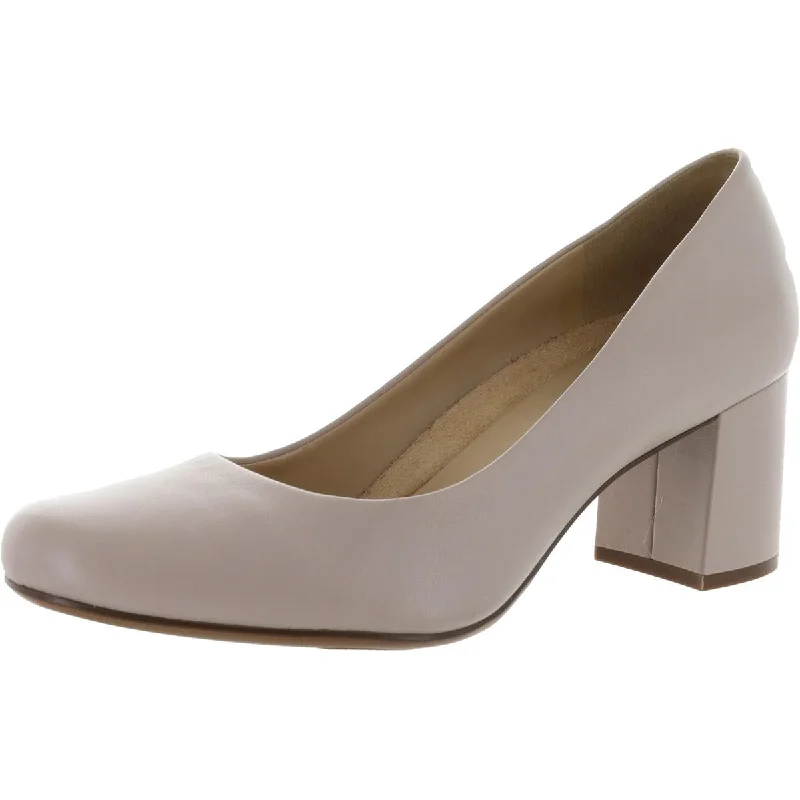 Ladies shoes featuring chevron patterns are sharp -Naturalizer Womens Whitney Padded Insole Round Toe Pumps