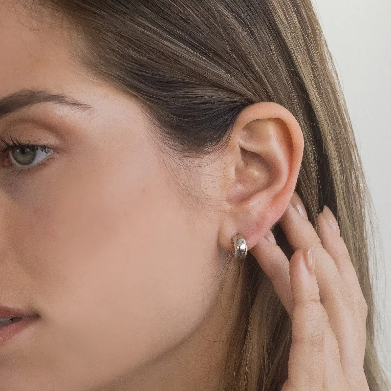 Hoop earrings with oversized pearl accents for a statement-making look-JUNE SILVER HOOPS - 11 MM