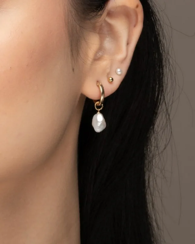 Hoop earrings with a matte finish for a sleek and sophisticated appearance-Keshi huggie hoops